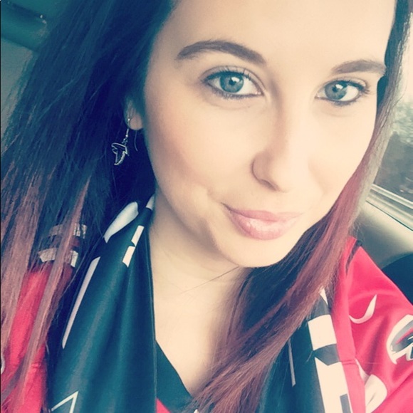 Meet Your Posher, Alaina! - Picture 4 of 4